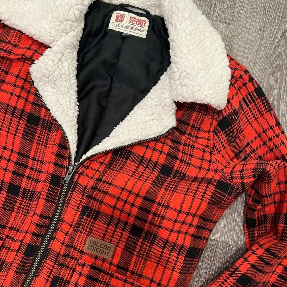 Volcom Red and Black Plaid Jacket with White Collar - Picture 2 of 16